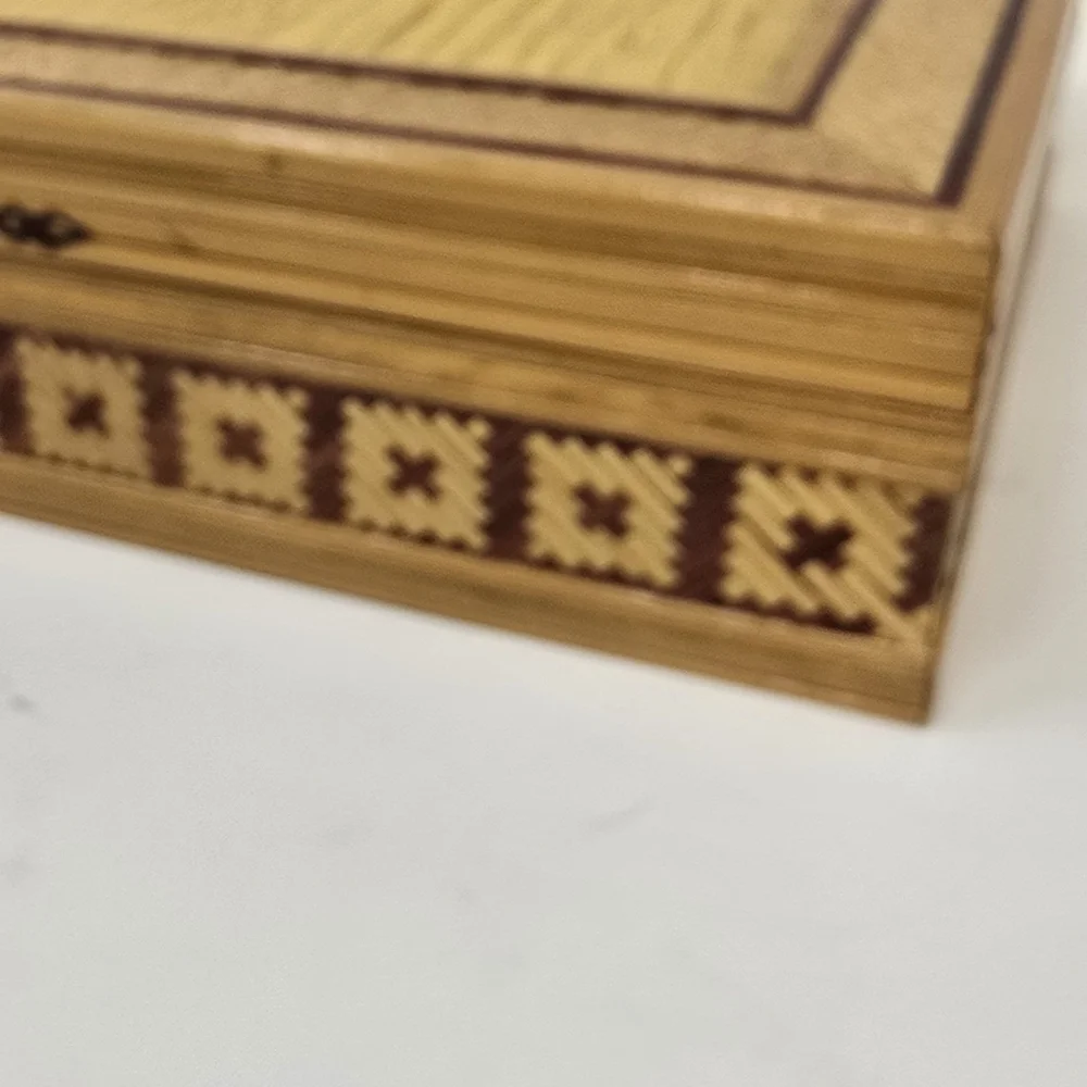 Vintage straw bamboo marquetry trinket jewelry box‎ red lining photo slot